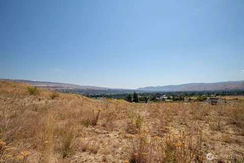 0 Lot 11 Ridgefield Way, Wenatchee, WA 98801