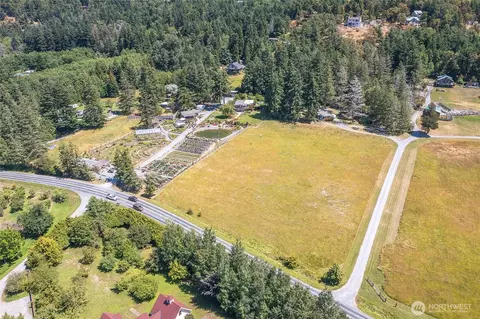 93 Ship Bay Ln, Eastsound, WA 98245