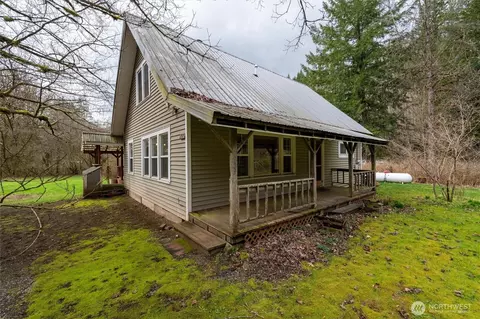 7929 Silver Lake Rd, Maple Falls, WA 98266