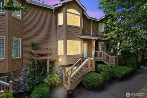 420 NE Maple Leaf Pl #A, Seattle, WA 98115