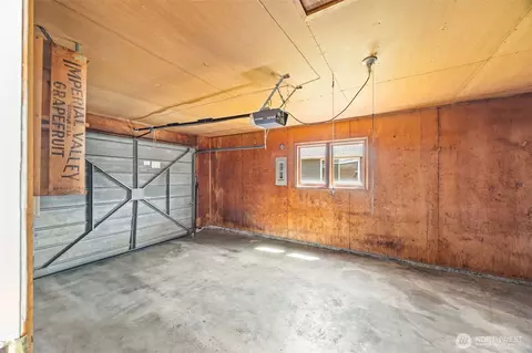 1058 Florence St, Enumclaw, WA 98022 photo 23