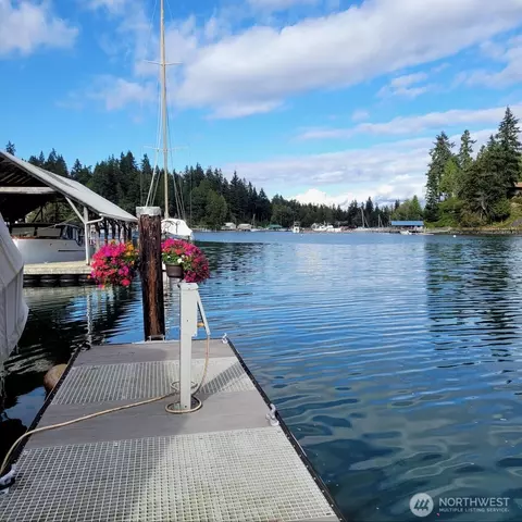 14740 Sivertson Rd, Bainbridge Island, WA 98110