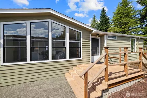 1427 100th St SW #27, Everett, WA 98204