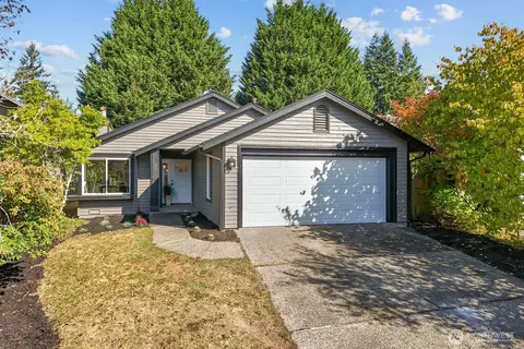 24206 SE 38th Pl, Issaquah, WA 98029