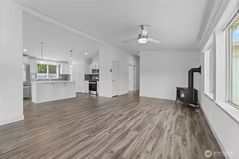 2076 Paradise Ave #15, Enumclaw, WA 98022 photo 5