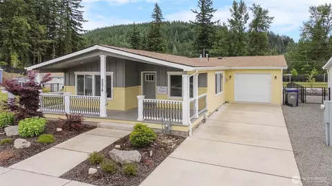 2076 Paradise Ave #15, Enumclaw, WA 98022