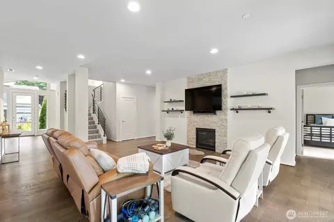 Living - 4613 234th Pl SE, Bothell, WA 98021 photo 1 of 2