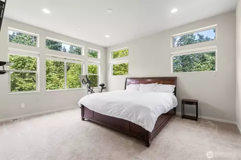 Bedroom - 4613 234th Pl SE, Bothell, WA 98021 photo 6 of 7