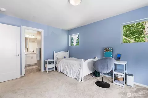 Bedroom - 4613 234th Pl SE, Bothell, WA 98021 photo 5 of 7
