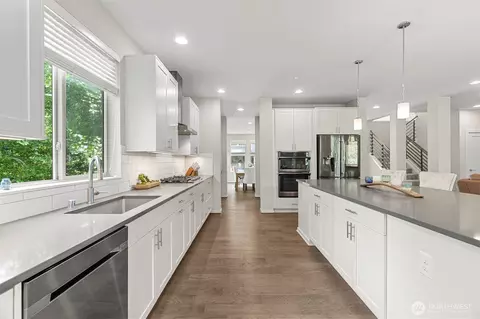 Kitchen - 4613 234th Pl SE, Bothell, WA 98021 photo 2 of 2