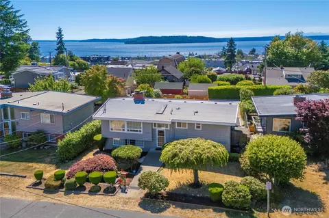 22223 10th Ave S, Des Moines, WA 98198