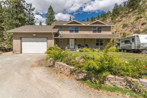 1020 Cagle Gulch Rd, Chelan, WA 98816