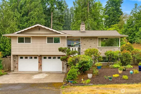 9526 235th St SW, Edmonds, WA 98020