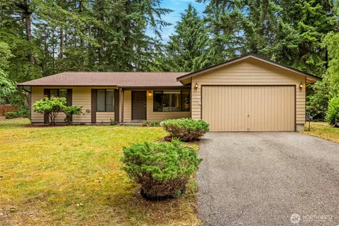 1790 NW Spirit Ridge Dr, Silverdale, WA 98383