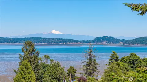 6 Nn Dugualla Rd, Oak Harbor, WA 98277