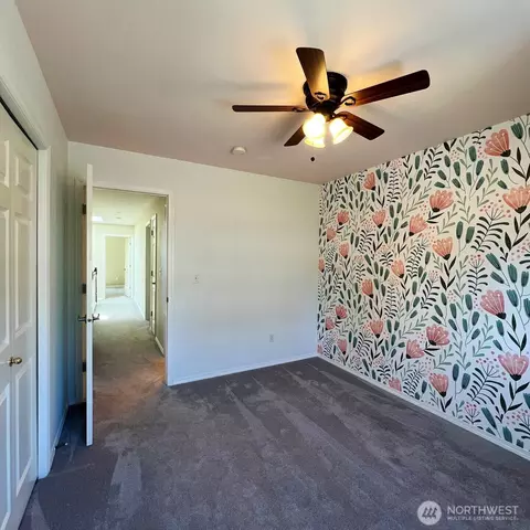 Bedroom - 132 170th Pl SE, Bothell, WA 98012 photo 4 of 4