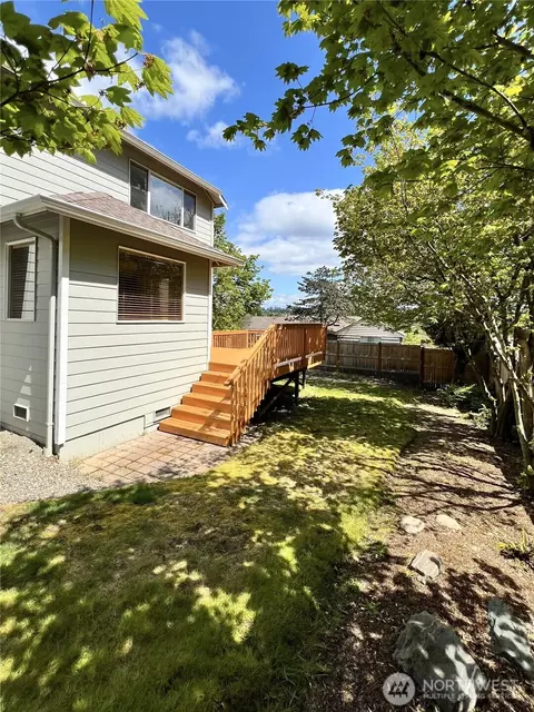 Exterior - 132 170th Pl SE, Bothell, WA 98012 photo 6 of 6