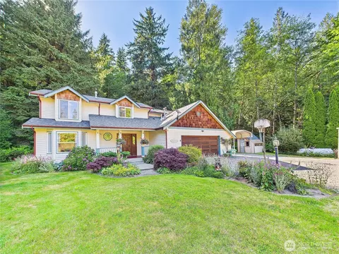 27014 80th St E, Buckley, WA 98321