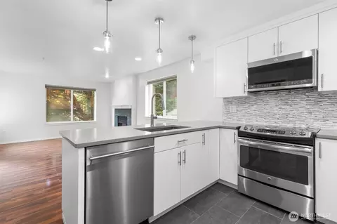 232 Belmont Ave E # 201, Seattle, WA 98102