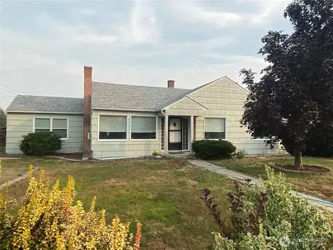 1242 Cherry St, Wenatchee, WA 98801