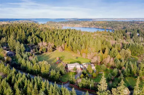2219 Key Peninsula Hwy SW, Lakebay, WA 98349