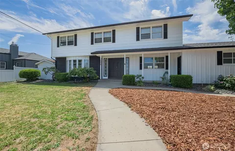 1609 Russell St, Wenatchee, WA 98801