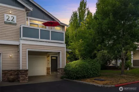 1855 Trossachs Blvd SE #2204, Sammamish, WA 98075