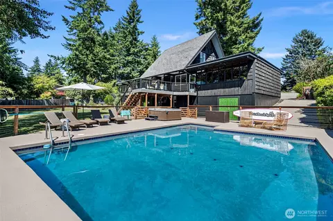 1432 Weathervane Dr, Fircrest, WA 98466