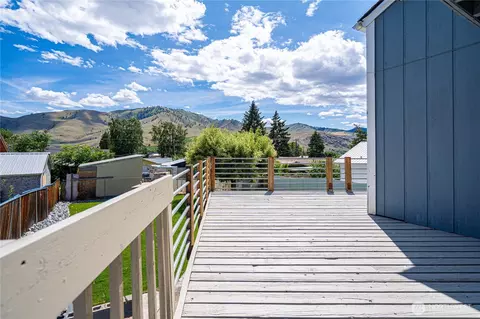 228 E Gibson Ave, Chelan, WA 98816 photo 21