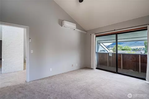 228 E Gibson Ave, Chelan, WA 98816 photo 24