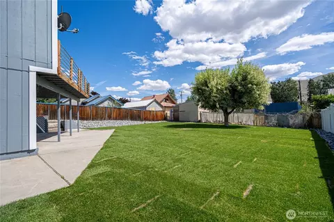 228 E Gibson Ave, Chelan, WA 98816 photo 36