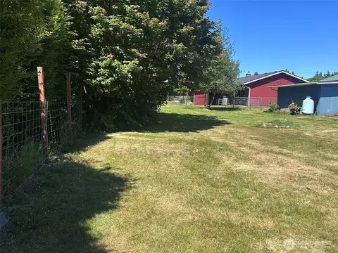 Exterior - 380 Evergreen Loop, Forks, WA 98331 photo 9 of 11