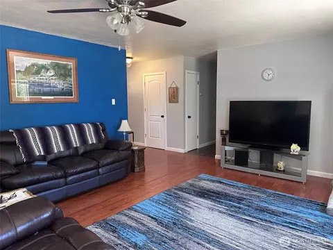 Living - 380 Evergreen Loop, Forks, WA 98331 photo 3 of 6