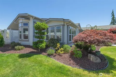 576 Canyon Dr, East Wenatchee, WA 98802