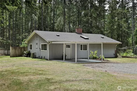 4907 Pinewood Cir, Langley, WA 98260