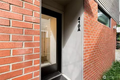 Entry Way - 410 A 10th Ave E, Seattle, WA 98102 photo 1 of 4
