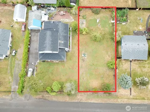 9001 Forest Ave SW, Lakewood, WA 98498