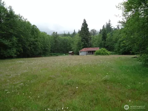 10103 Hornbeck Dr, Concrete, WA 98237