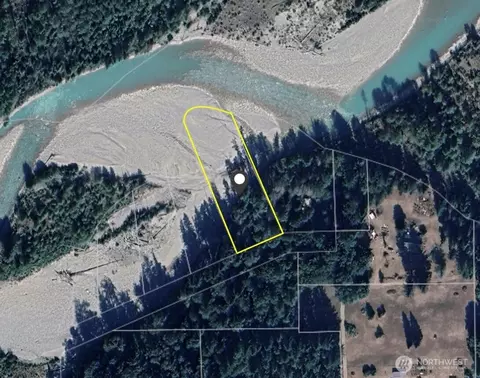 47407 Armstead Rd, Darrington, WA 98241