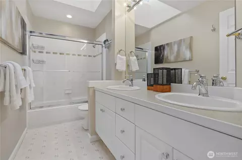 Bath - 3223 156th Pl SE, Mill Creek, WA 98012 photo 4 of 4