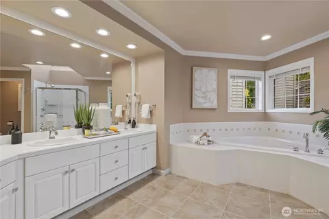 Bath - 3223 156th Pl SE, Mill Creek, WA 98012 photo 3 of 4