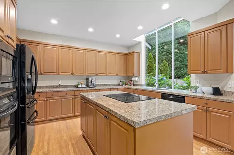 Kitchen - 3223 156th Pl SE, Mill Creek, WA 98012 photo 3 of 3