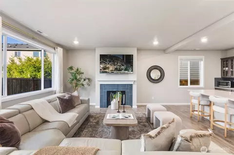 Living - 4331 233rd Pl SE, Bothell, WA 98021 photo 1 of 1
