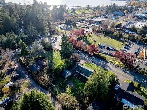 1998 NW Bucklin Hill Rd, Silverdale, WA 98383