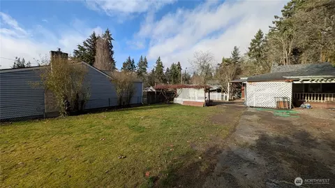 2844 NE Center St, Bremerton, WA 98310