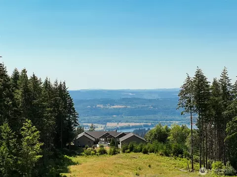 140 Yarrow Pl, Kalama, WA 98625