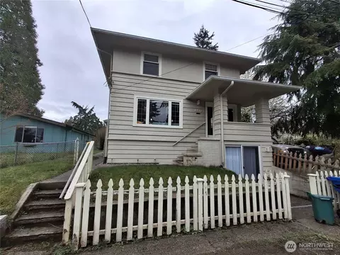 1215 NE 95th St, Seattle, WA 98115