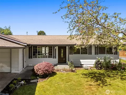 865 Blaine Ave, Blaine, WA 98230