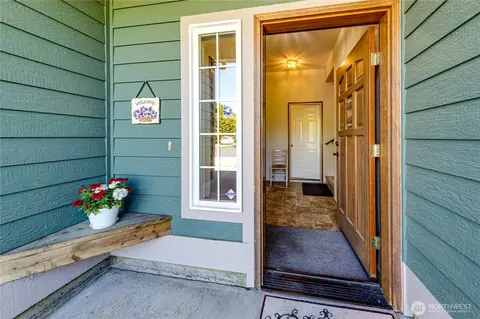 Entry Way - 162 Creekside Dr, Sequim, WA 98382 photo 1 of 2