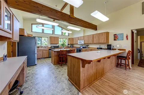 Kitchen - 162 Creekside Dr, Sequim, WA 98382 photo 1 of 4